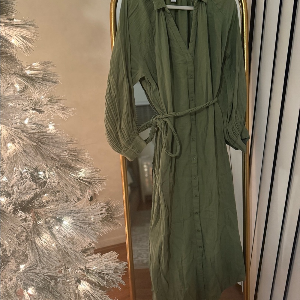 Old Navy Olive Long Sleeve Dress
